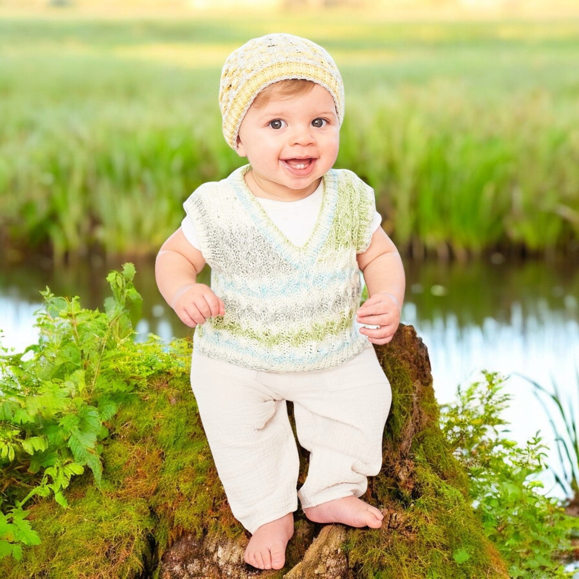 Apple Orchard Magic Baby Boy Jumper/ Tank Top Knit in a Box