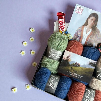 Cosy Cabin Days Ladies Cardigan/ Tank Top Knit in a Box